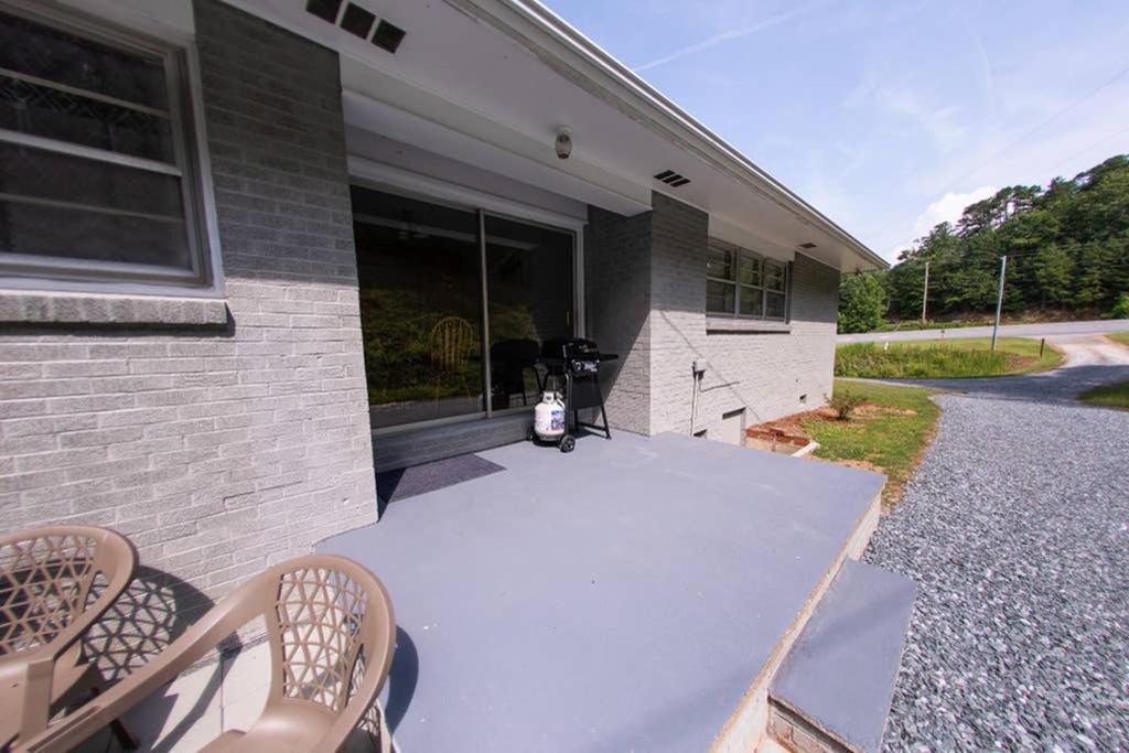 Vintage With Advantages Villa Bryson City Exterior photo